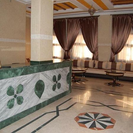 Hotel Amoudou فندق أمودو Тизнит Экстерьер фото