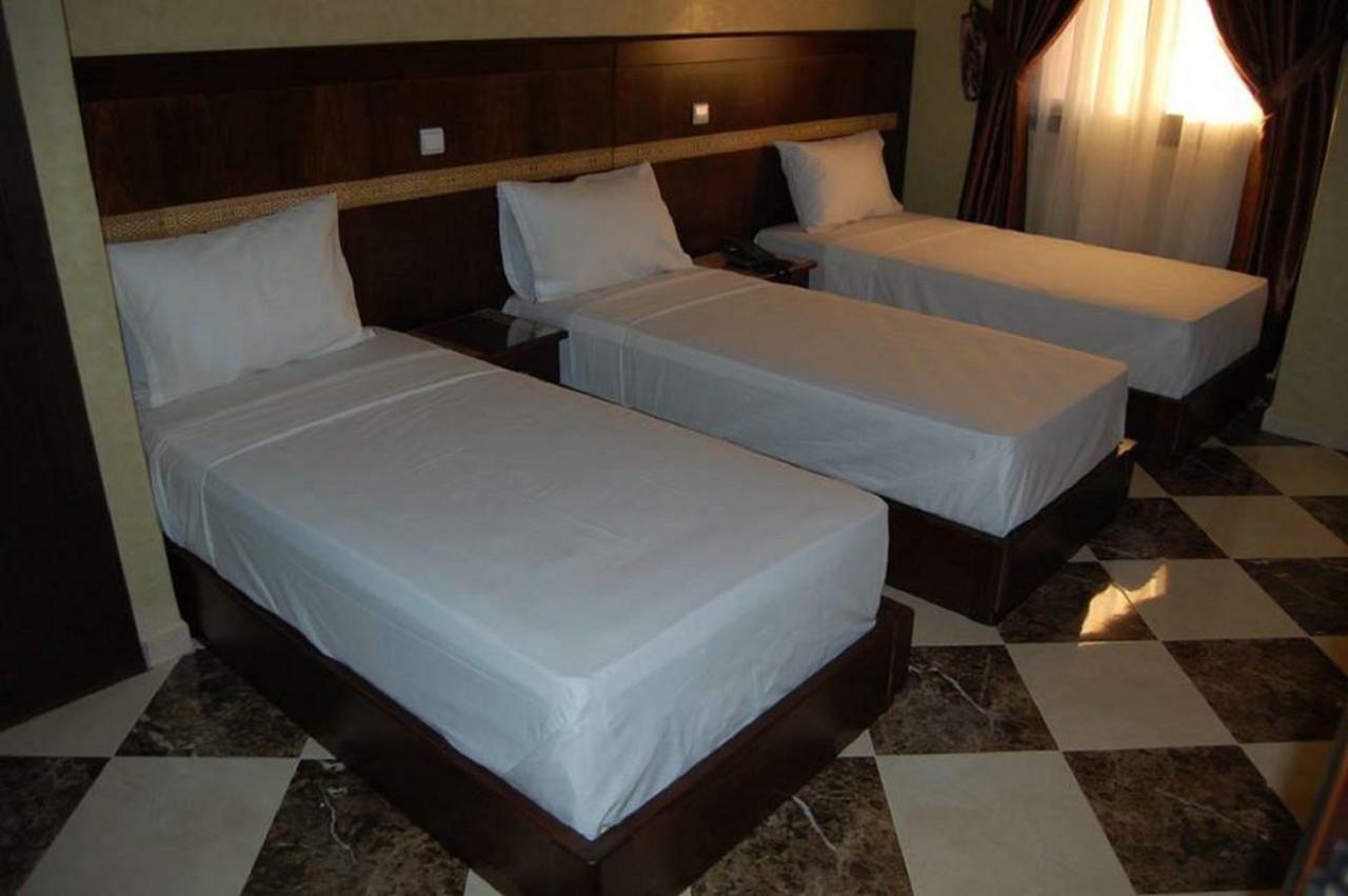 Hotel Amoudou فندق أمودو Тизнит Экстерьер фото