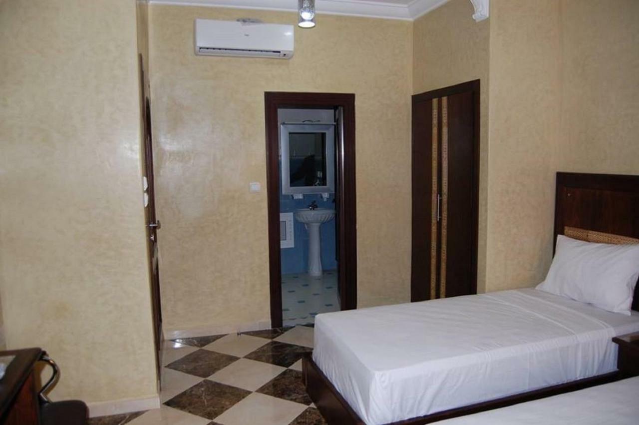 Hotel Amoudou فندق أمودو Тизнит Экстерьер фото