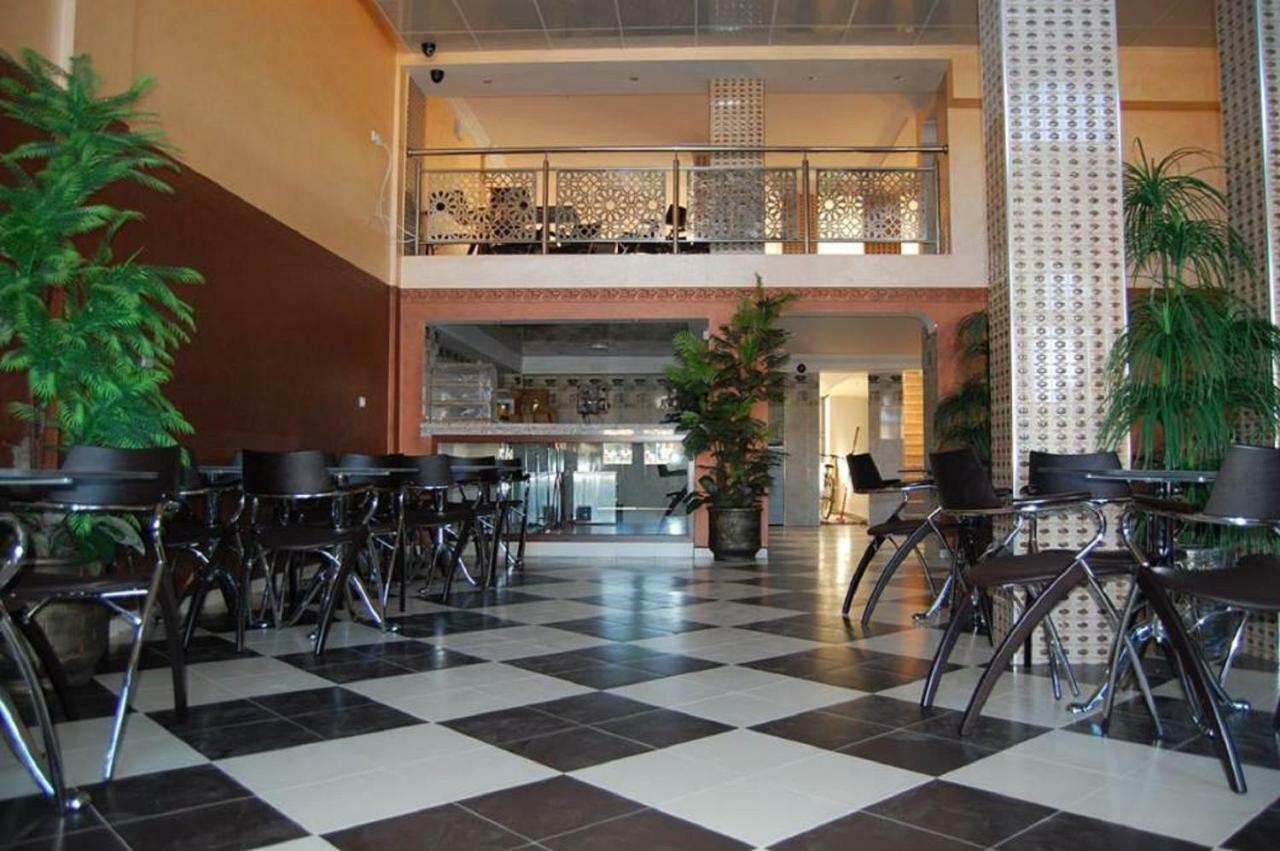Hotel Amoudou فندق أمودو Тизнит Экстерьер фото