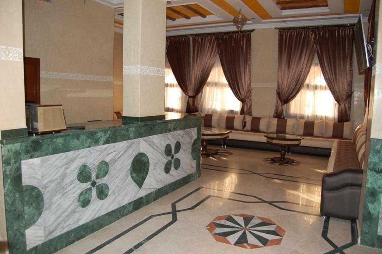 Hotel Amoudou فندق أمودو Тизнит Экстерьер фото